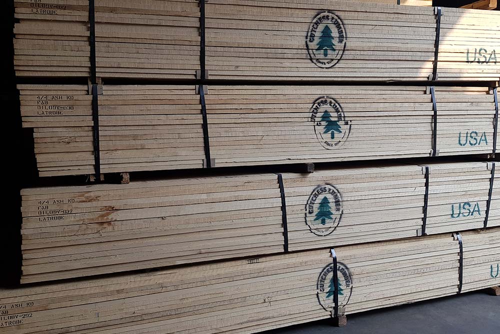 توريد خشب البلوط الامريكي من شركة ابو خالد لتجارة الاخشاب