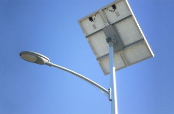 توريد-وتركيب-أنظمة-إضاءة-الشوارع-بالطاقة-الشمسية